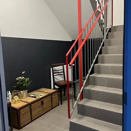 Doppelzimmer-tv-bad- Kuehlschrank-8 3*