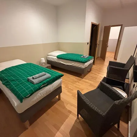 Doppelzimmer-tv-bad- Kuehlschrank-8 Konukevi 3*